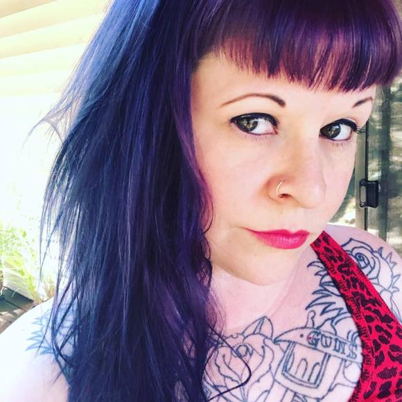 Meet your Posher, Laurel - Picture 1 of 1